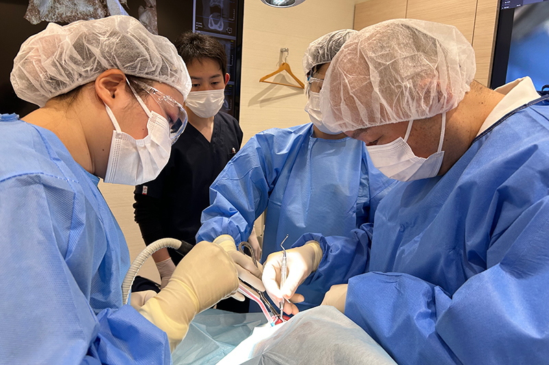 手術当日に「噛める」即日仮歯対応